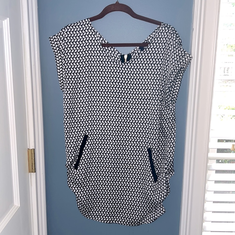 Black and white Tunic